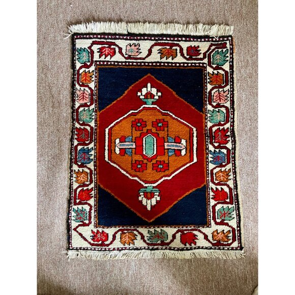 Vtg Hand Knotted Turkish Rug , Carpet 27x33" - Picture 1 of 3